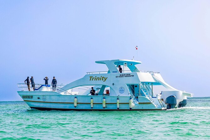 Infinity party boat in Punta Cana - Pickup and logistics: where things can make or break the day