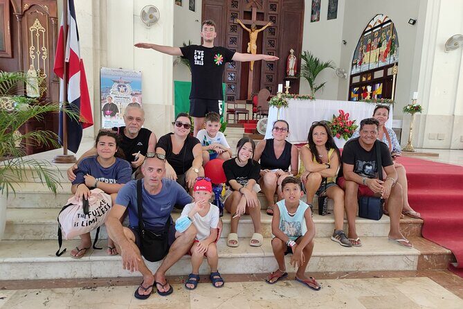 Interaction with Monkey Tour & city tour in Puerto Plata - Chocolate factories with real taste time