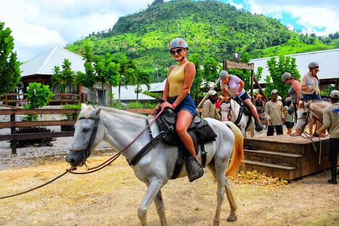 La Hacienda Park Tour - Safari Through Lush Mountain Terrain: Real Wildlife Time, Not a Quick Photo Stop