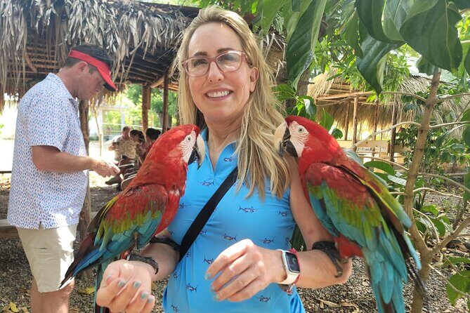 land of monkeys and silver port city tour - Mercado Municipal de Puerto Plata: fresh fruits, juices, and a real lunch