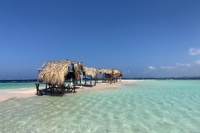Local Excursion | Paradise Island Punto Rucia & snorkeling - Lunch on a Beach Day: What You Get (and What You Don’t)