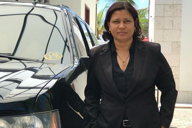 Luxury Airport Transfer to or from Bayahibe - La Romana - Meet and Greet Done Right: sign, luggage help, and easy handoff