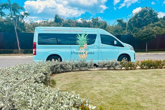Mr&Mrs Punta Cana Private Roundtrip Transfer Airport-Hotel - Price and value: what $40 per group actually means