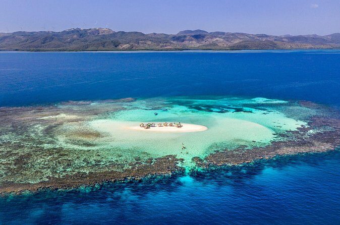 paradise island ( punta rucia) - Comfort and group size: what 100 travelers feels like in real life