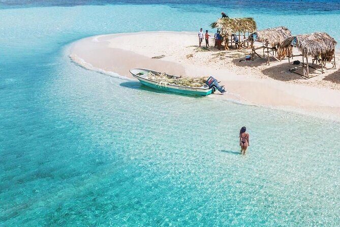 paradise island ( punta rucia) - Getting to Punta Rucia: pickup, coach ride, and why the start time matters