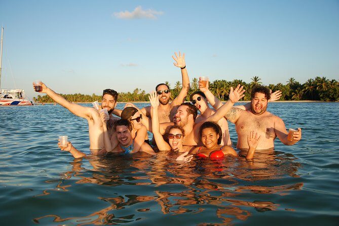 Parasailing, Snorkel Cruise & Virgen Beach from Punta Cana - Food, open bar, and snacks: plan for the hangry gap