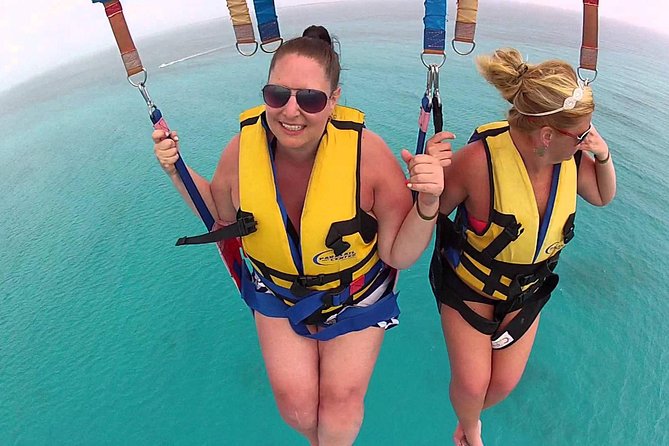 Parasailing Yacht Experience in Punta Cana - Entering The Sky: The 10-Minute Parasailing Flight