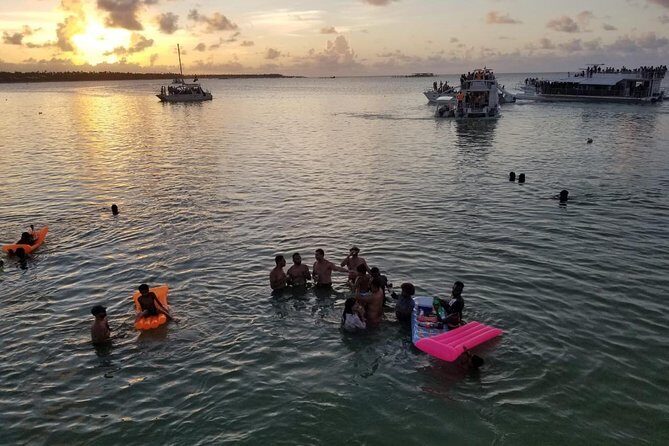 Party Boat - Booze Cruise Punta Cana - Snorkeling Over the Coral Reef: 30 Minutes That Matter