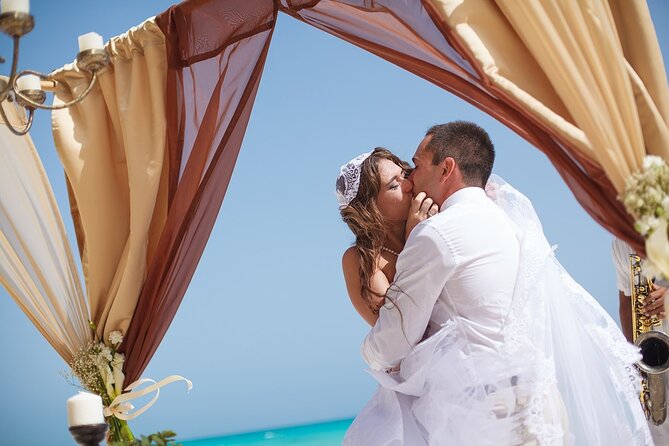 Photographer in Punta Cana, professional photo shoot - Why a Private Beach Shoot Feels Different in Punta Cana