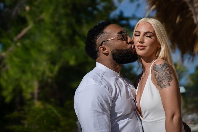 Photographer in Punta Cana, professional photo shoot - Your Photo Package: Edited in Lightroom and Delivered as a Lot of Choices