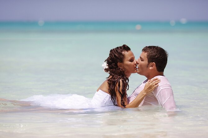 Photographer in Punta Cana, professional photo shoot - Price and Value: $290 for Up to 4 People