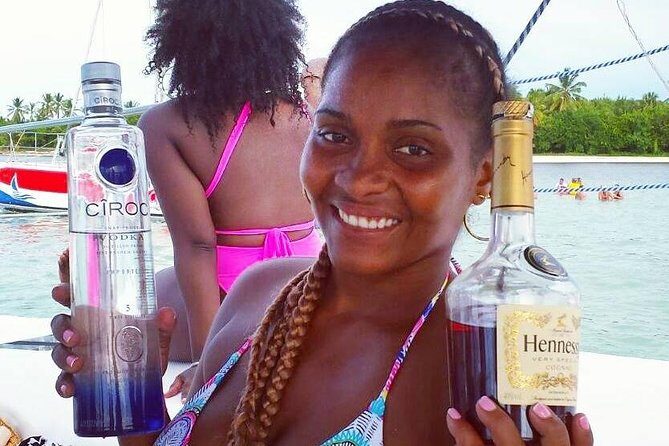 Private Adult Only Hip Hop Party Boat with Live DJ - Hotel Pickup: The Part That Saves Your Time