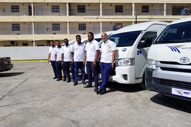 “Private Airport Transfer from Santo Domingo (SDQ)” - Comfort Matters: Air-Conditioning + a Real Vehicle Setup