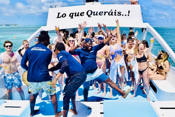 Private Catamaran Cruise with Slide & unlimited drinks - Private Catamaran Cruise with Slide and Unlimited Drinks: The Real Vibe