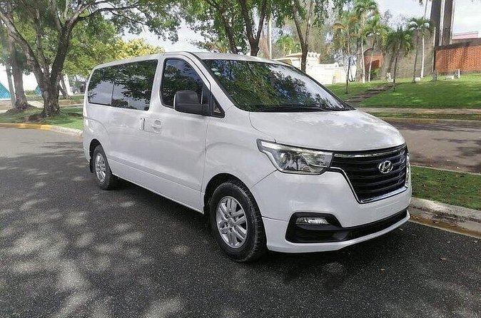 Private Punta Cana Airport Ground Transfers - Group discounts and larger parties: a calmer plan than you expect