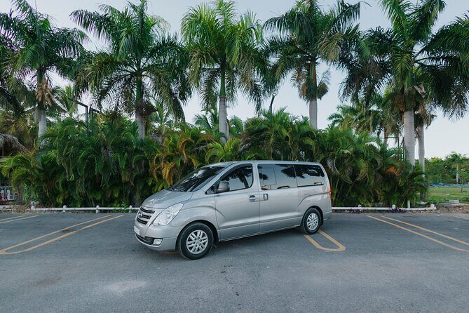Private Punta Cana Airport Transfers from/to the Hotel 1 ó 2 way - Safety and communication: what you’ll notice once you’re on the road