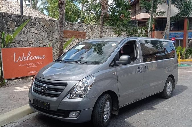 Private Roundtrip Transfer from Punta Cana Airport to Hotels - Vehicle Comfort: Air Conditioning and the Real Luggage Question