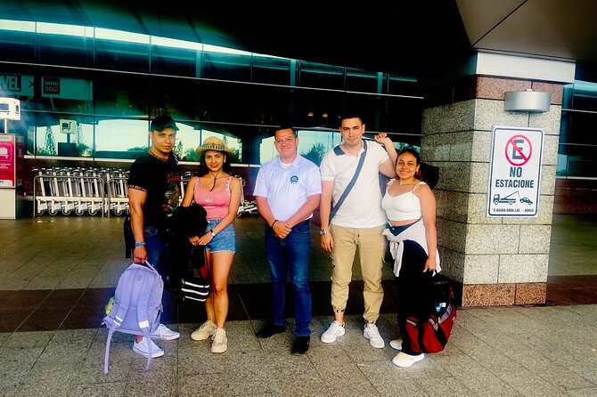 Private Transfer between Santo Domingo Airport and Punta Cana - Comfort on a Long Haul: AC, Clean Vans, and Safety