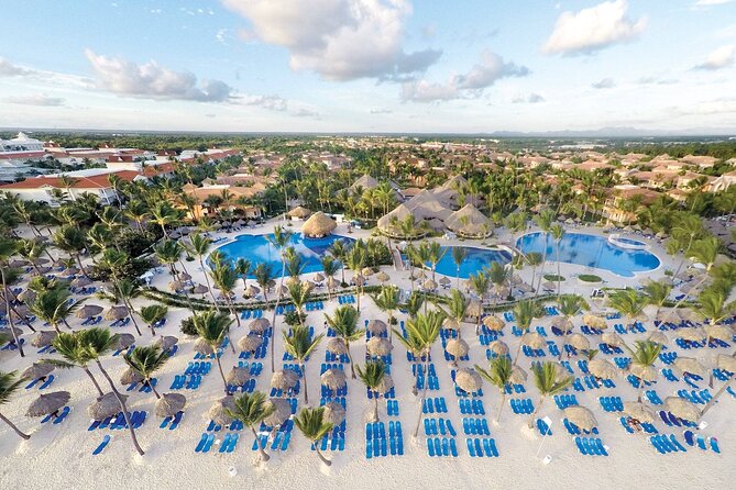 Private Transfer from Punta Cana Airport or Bahia Principe Hotel - Arrival at PUJ: the meet-and-greet that saves time