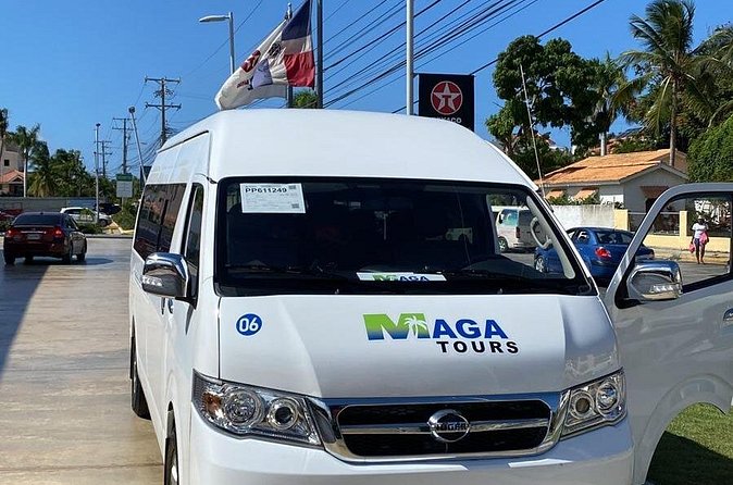 Private Transfer from Punta Cana Airport to ALL hotelS -RoundTrip - What to Watch Out For: Car Consistency and Communication