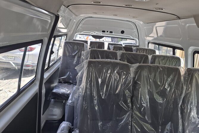 Private Transfer Punta Cana Airport to/from Bávaro hotels & zones - Mobile ticket and simple communication