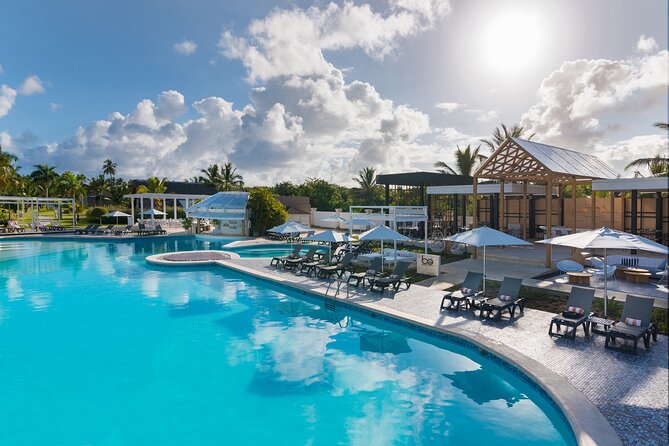 Private Transfer Punta Cana Airport to/from Catalonia Royal Bavaro - How the Punta Cana to Catalonia Royal Bavaro transfer really feels