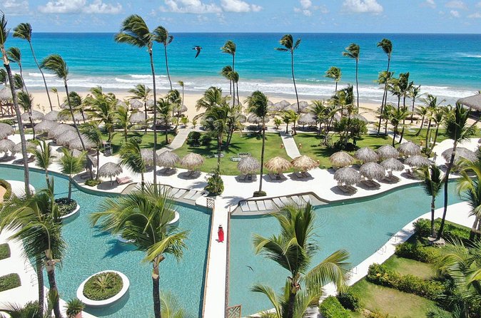 Private Transfer Punta Cana Airport to/from Excellence El Carmen - The airport-to-resort drive: direct, private, and paced for vacation