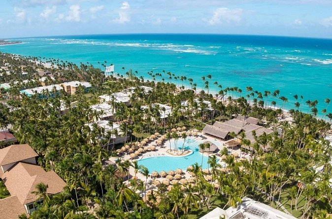Private Transfer Punta Cana Airport to/from Grand Palladium Palace Punta Cana - Where you meet: Grand Palladium Palace specifics