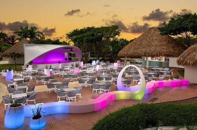 Private Transfer Punta Cana Airport to/from Grand Sirenis Punta Cana - Who This Transfer Fits Best (and Who Might Want Something Else)
