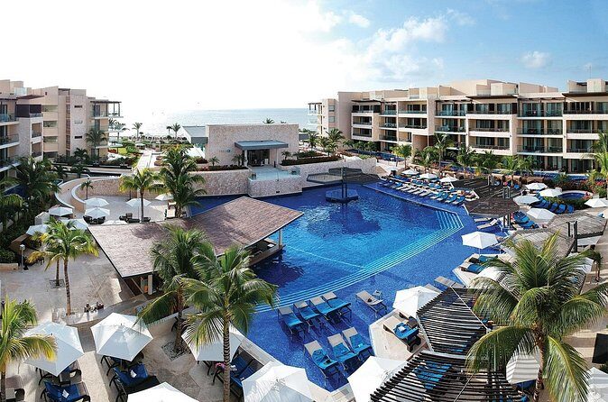 Private Transfer Punta Cana Airport to/from Hideaway by Royalton - Hotel-lobby pickup for your flight day