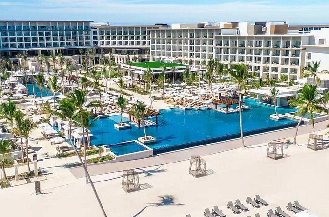 Private Transfer Punta Cana Airport to/from Hyatt Zilara Punta Cana - Comfort and privacy: for families, friends, and anyone tired of logistics