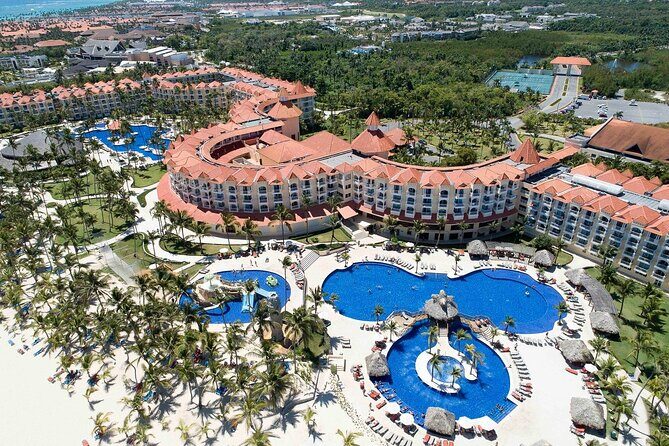Private Transfer Punta Cana Airport to/from Occidental Caribe - Why a Private Punta Cana Transfer Feels Easier Than Taxi Chaos
