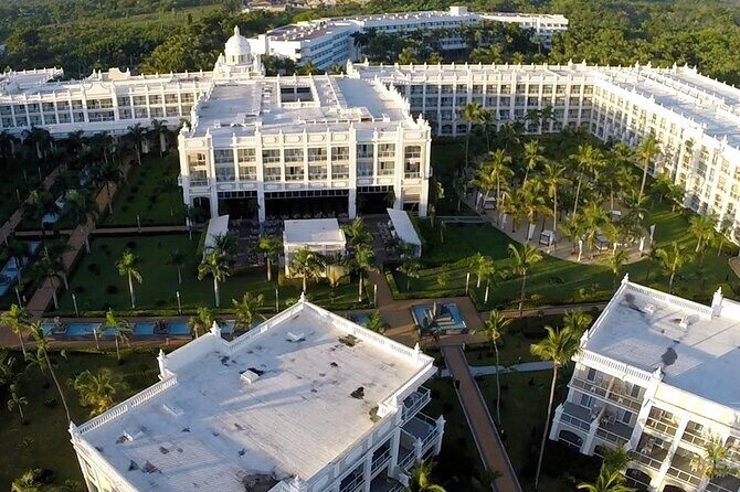 Private Transfer Punta Cana Airport to/from Riu Palace Bavaro - Punta Cana Airport to Riu Palace Bavaro: The Fast, No-Stops Ride