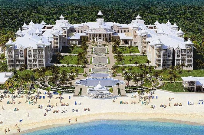 Private Transfer Punta Cana Airport to/from Riu Palace Macao - Communication That Cuts Headaches (SMS, Mobile Ticket, Fast Fixes)