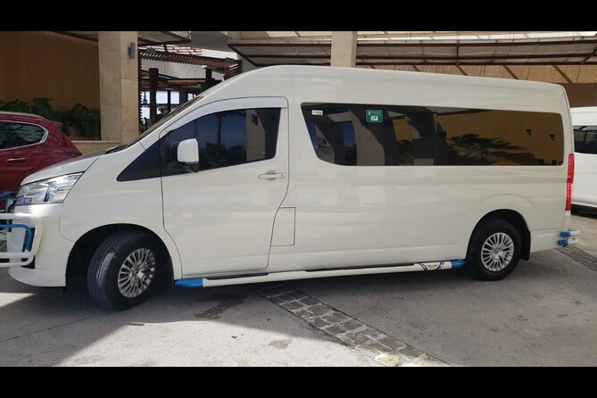 Private Transfer Punta Cana Airport to/from Riu Republica Punta Cana - The Drive to Riu Republica: Direct, Air-Conditioned, and Built for Unpacking
