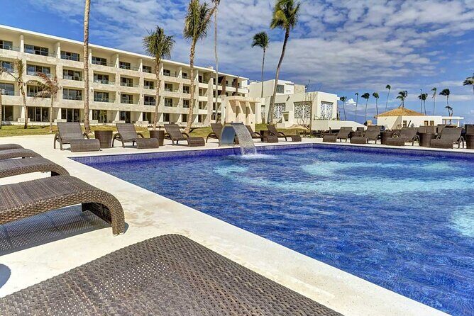 Private Transfer Punta Cana Airport to/from Royalton Bavaro - How the Airport Pickup Works (and Why It Matters)