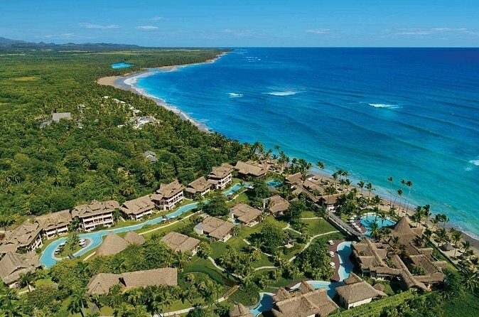 Private Transfer Punta Cana Airport to/from Zoetry Agua Punta Cana - Getting to Zoetry Agua: fast check-in energy