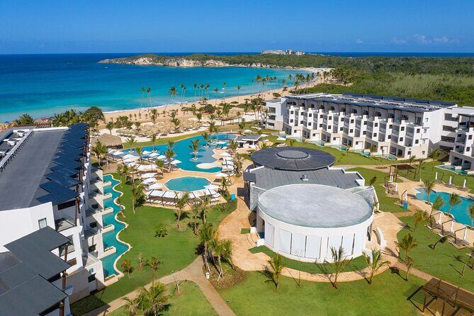 Private Transfer Punta Cana Airport to or from Dreams Macao - Private door-to-door Punta Cana transfers to Dreams Macao