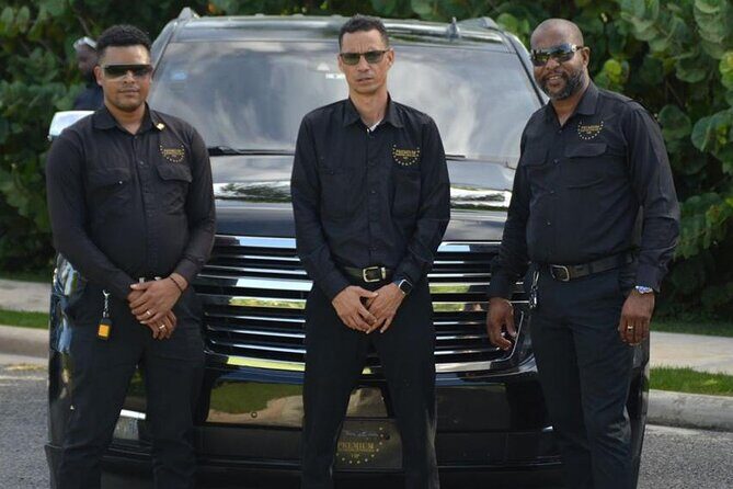 Private Transfer VIP Suburban Punta Cana Airport from/to Hotels - Drivers and VIP Feel: The Human Side of the Service