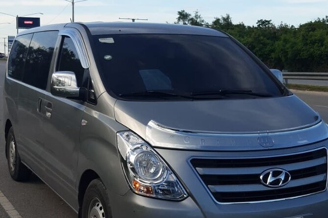 Private Transfers Punta Cana Airport and Cap Cana Hotels - Communication that reduces stress (including Johansel)