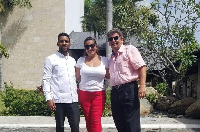 Private Transportation Punta Cana Airport from/to Hotels - Service reliability: what the mixed rating means for your plans