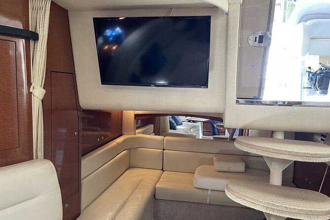 Private Yacht in Punta Cana, Unlimited Drinks and HipHop Music - Dolphin Areas: Watching Without the Pressure