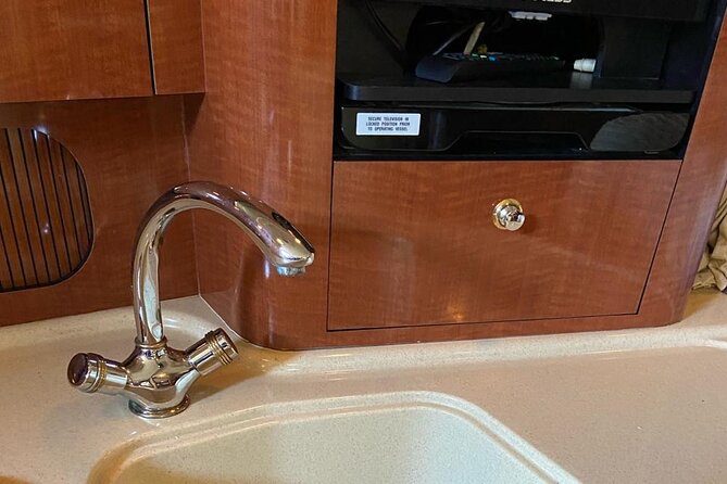 Private Yacht in Punta Cana, Unlimited Drinks and HipHop Music - Piscina Natural: Unlimited Drinks, Snacks, and Music Time