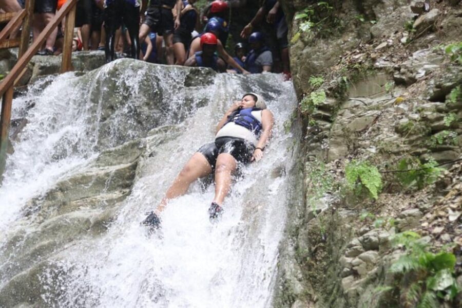 Puerto Plata: 27 Waterfalls Adventure with Traditional Lunch - Crowd and Timing Reality: How to Avoid the Conveyor-Belt Feeling