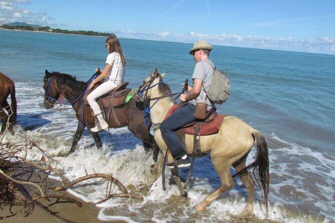 Puerto Plata City Horseback Riding Tour ,Rios,Beaches and Countryside - The Start: Malecón Views and That Quick Getaway Feeling