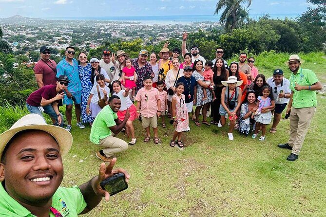 Puerto Plata City Tour with Butterfly Garden - Paseo de Doña Blanca: a tiny pink alley with a big photo payoff