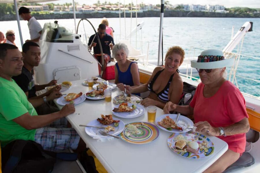 Puerto Plata: Sosúa Catamaran Day Trip with Lunch and Drinks - Pickup timing and what to bring: small prep that makes a big difference