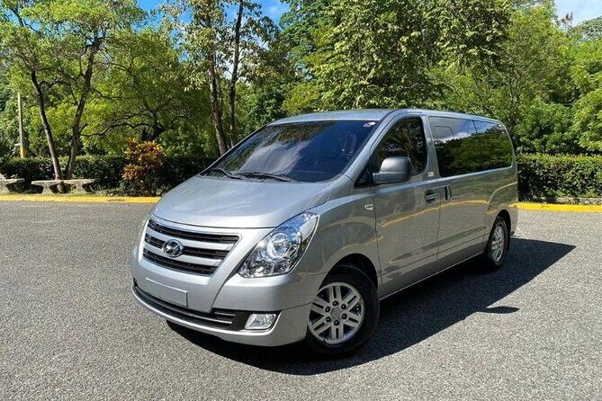 Punta Cana Airport PUJ Private Transfers to Hotels - Vehicle options in Punta Cana: SUVs, vans, and A/C for every group size