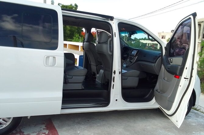 Punta Cana Airport PUJ Transfer Roundtrip to Hotels - Comfort details that actually matter on a short ride