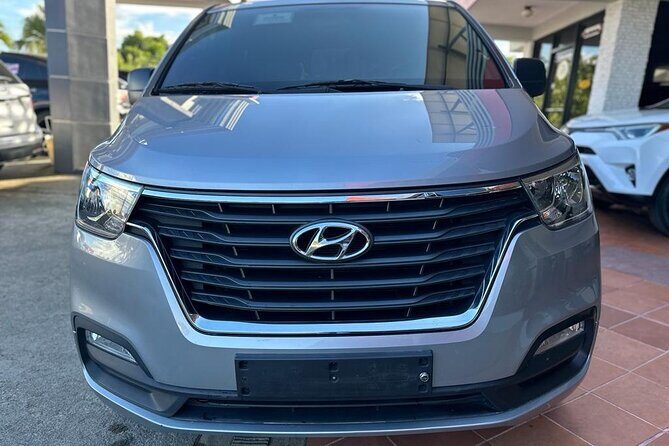 Punta Cana Airport Shuttle to Bávaro and Punta Cana Hotels - Comfort Matters on a Short Ride